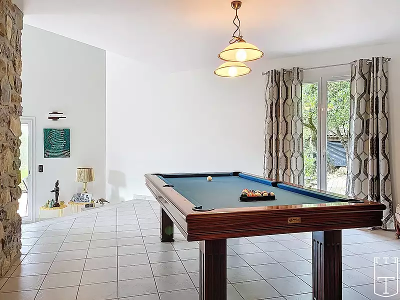 Maison, 204 m²