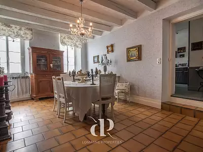Maison, 346 m²