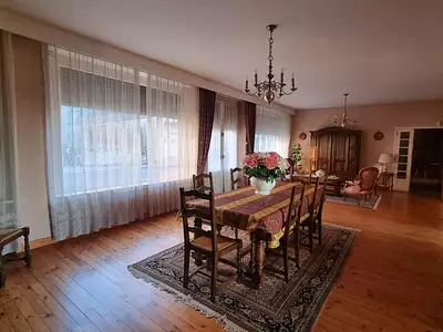Maison, 306 m²
