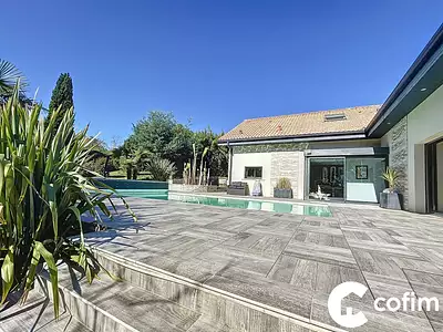 Maison, 279 m²