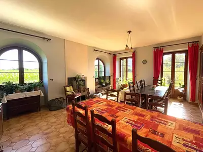 Maison, 270 m²