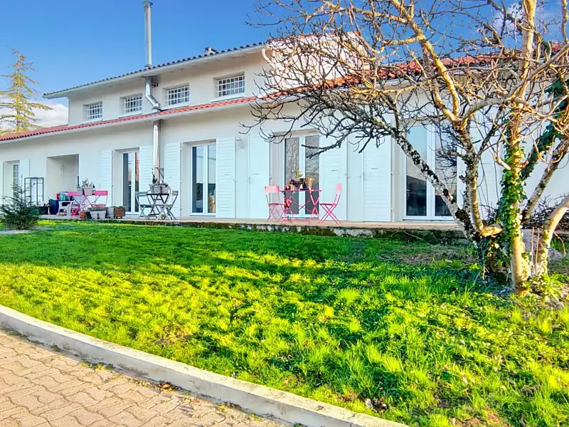 Maison, 227 m²