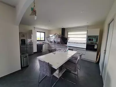 Maison, 110,8 m²