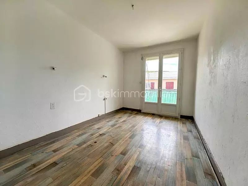 Immeuble, 196 m²