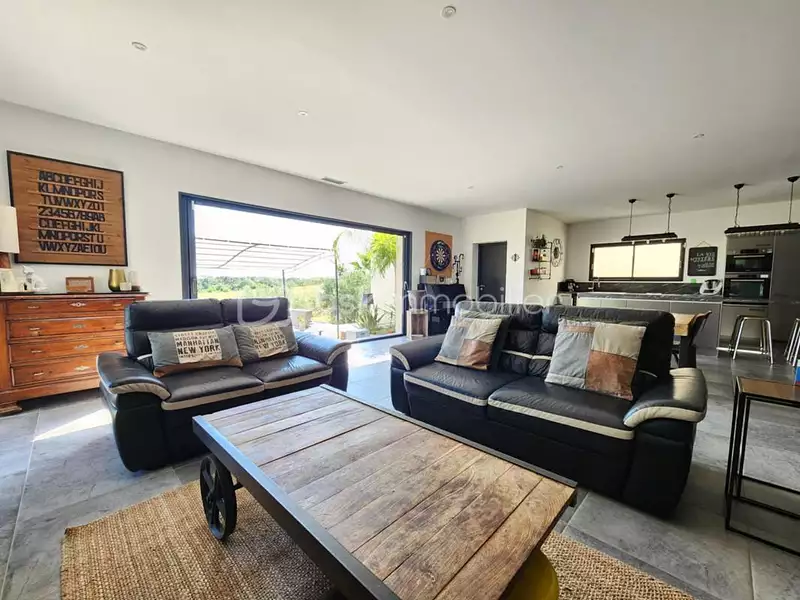 Maison, 151 m²