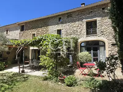 Maison, 207 m²