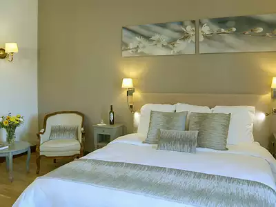Maison, 825 m²
