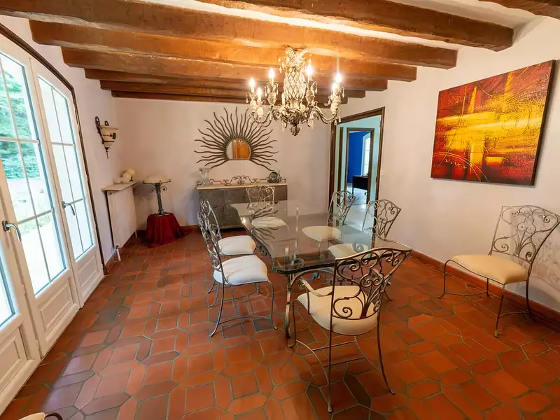 Maison, 370 m²