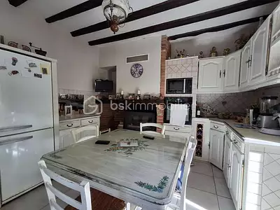 Maison, 163 m²