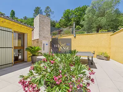 Maison, 267 m²