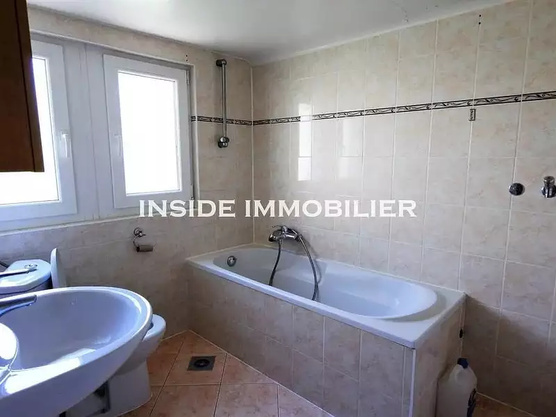 Maison, 180 m²