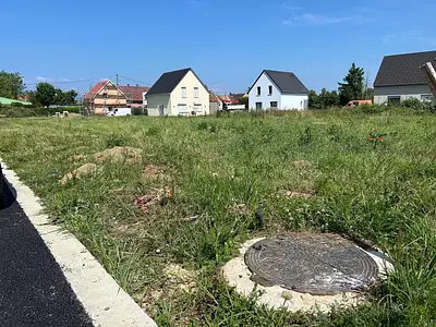 Terrain, 439 m²