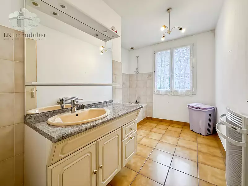 Maison, 94 m²