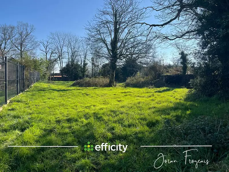 Terrain, 921 m²