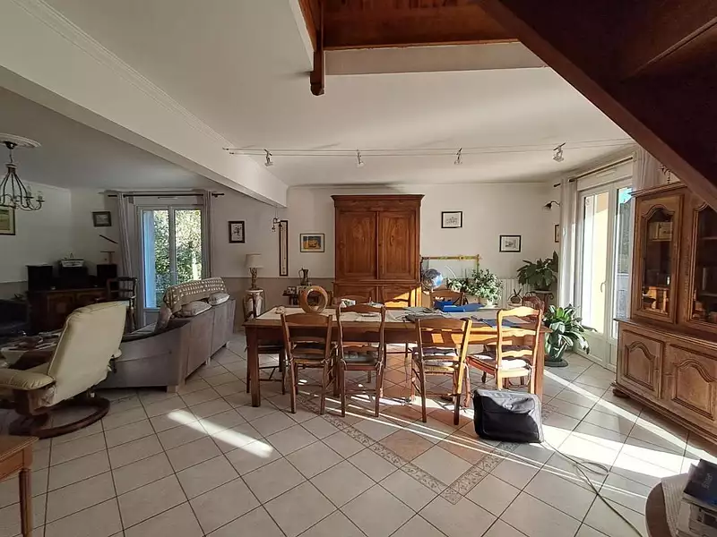 Maison, 184 m²