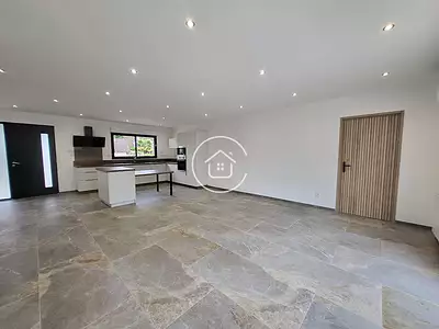 Maison, 111,01 m²