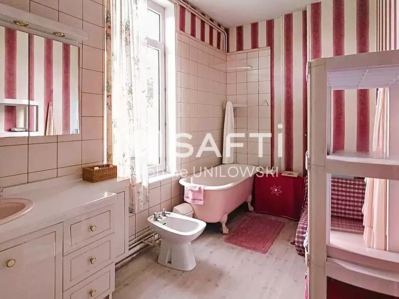 Maison, 227 m²