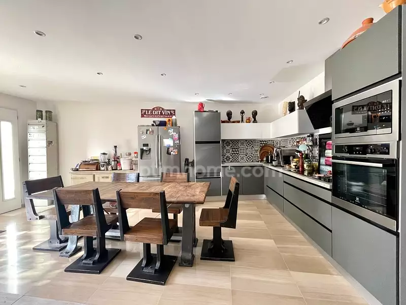 Maison, 189 m²