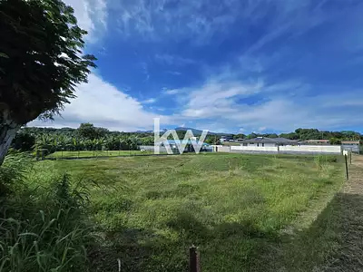Terrain, 1 475 m²