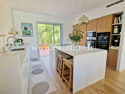 Maison, 179 m²