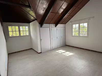 Maison, 202 m²