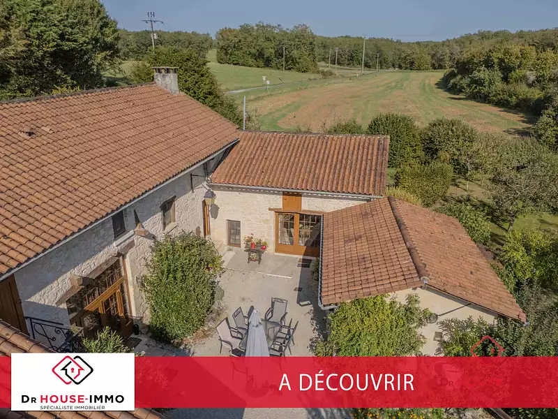 Maison, 230 m²