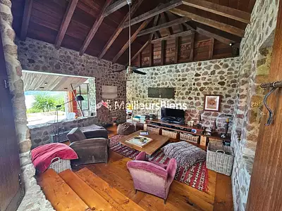 Maison, 261 m²