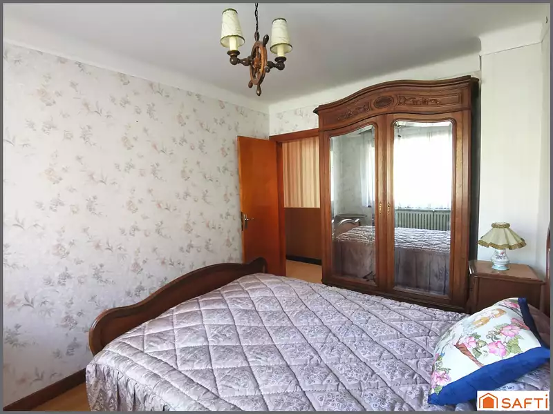 Maison, 198 m²