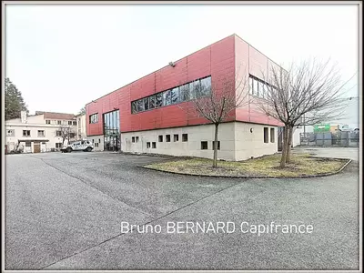 Immeuble, 900 m²