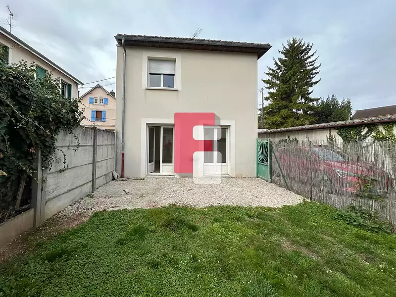 Maison, 83 m²