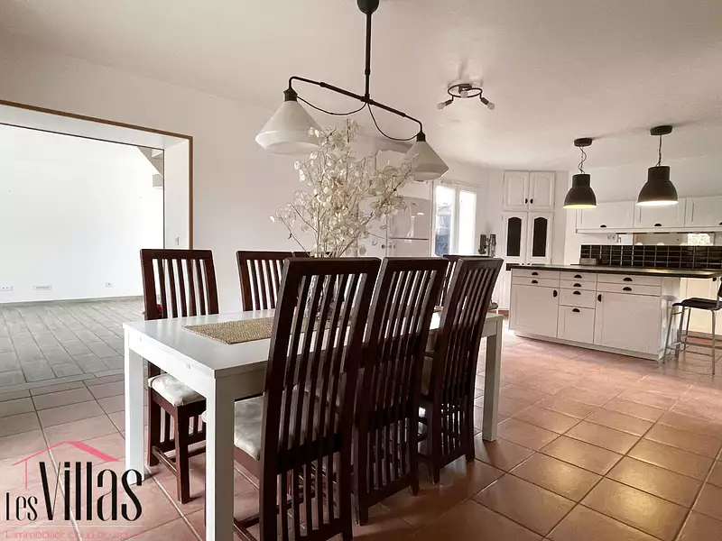Maison, 163 m²