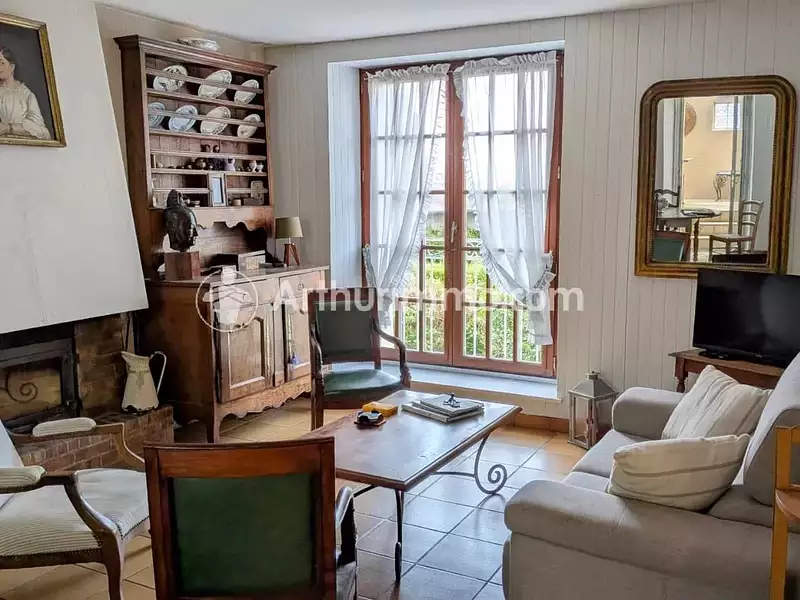 Maison, 166 m²