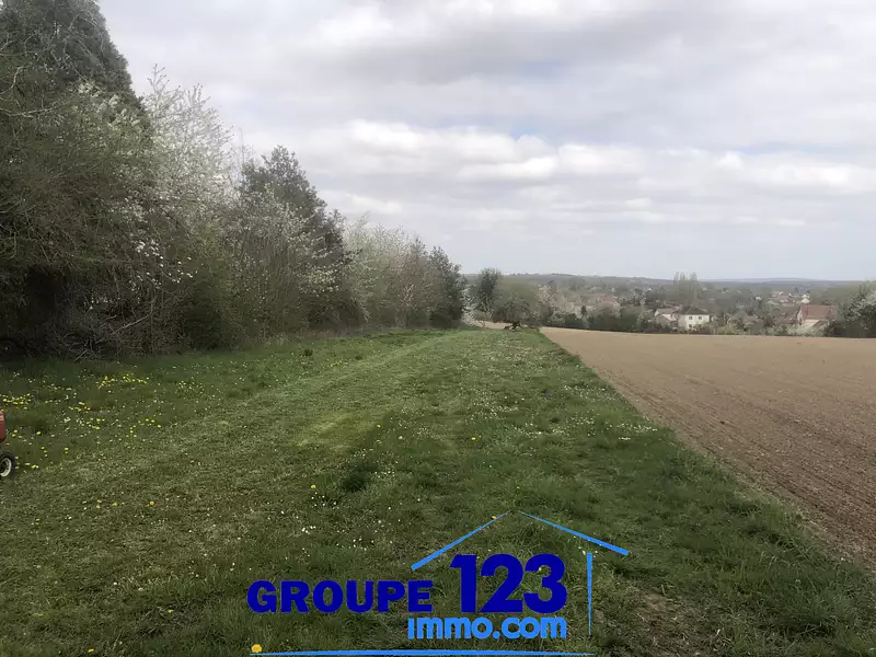 Terrain, 2 050 m²