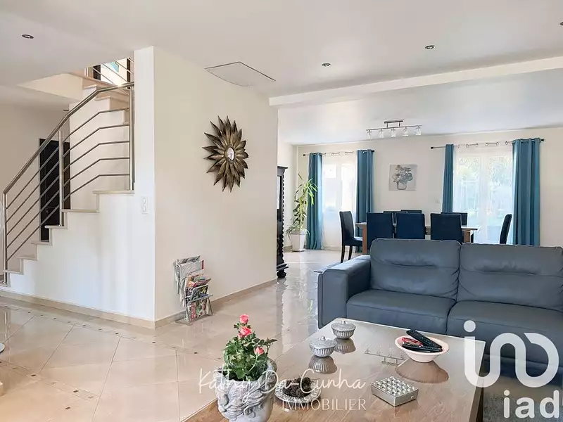 Maison, 162 m²