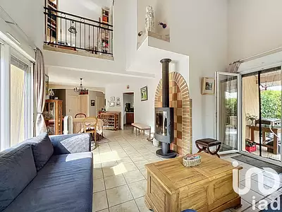 Maison, 166 m²