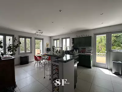 Maison, 310 m²