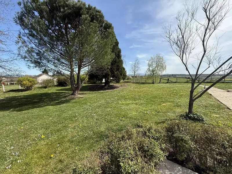 Maison, 240 m²