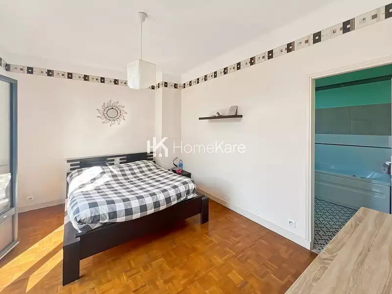 Maison, 230 m²