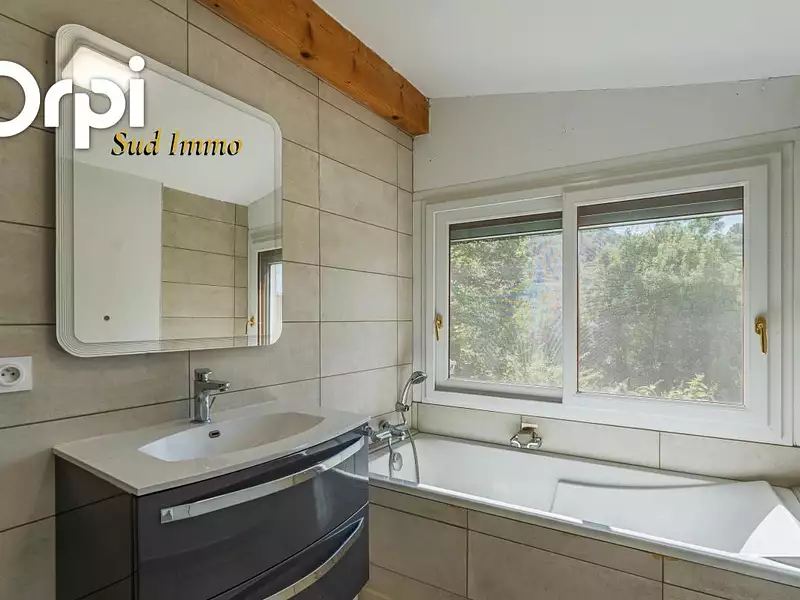 Maison, 257 m²