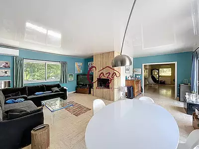 Maison, 230 m²