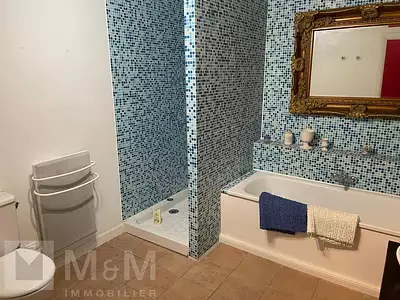 Maison, 640 m²