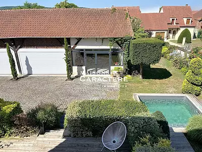 Maison, 196 m²
