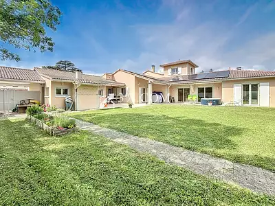 Maison, 268 m²