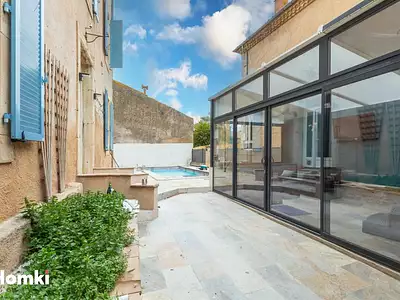 Maison, 259 m²