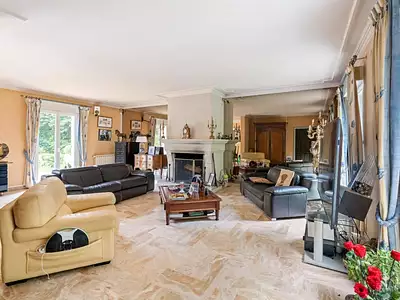 Maison, 250 m²