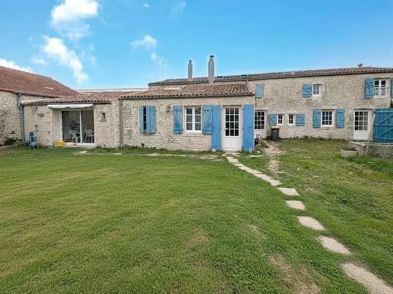 Maison, 160 m²