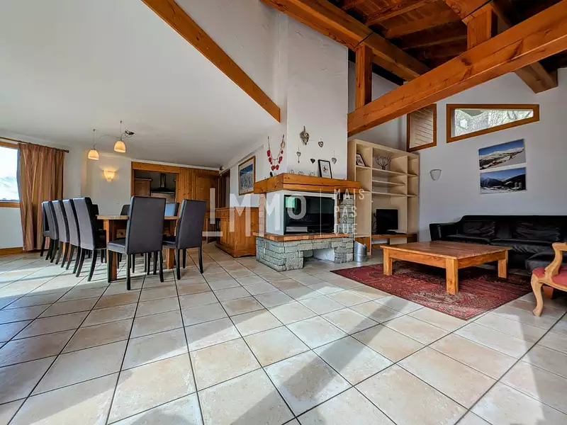Maison, 550 m²