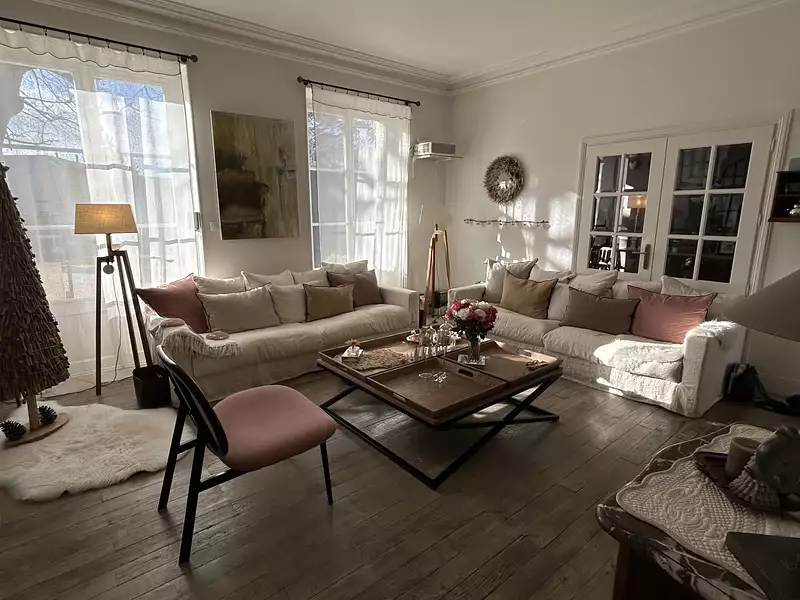 Maison, 230 m²