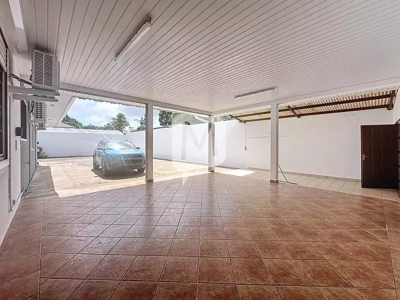 Maison, 244 m²