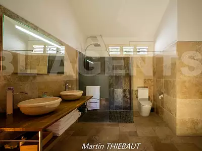 Maison, 200 m²